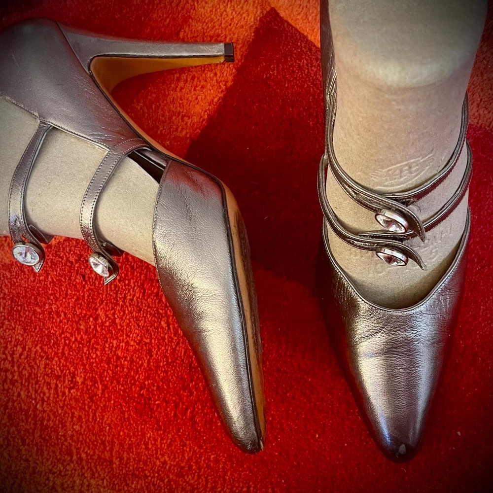Silver Stiletto I Heels (4"), with Metallic Finish - Picture 4 of 5